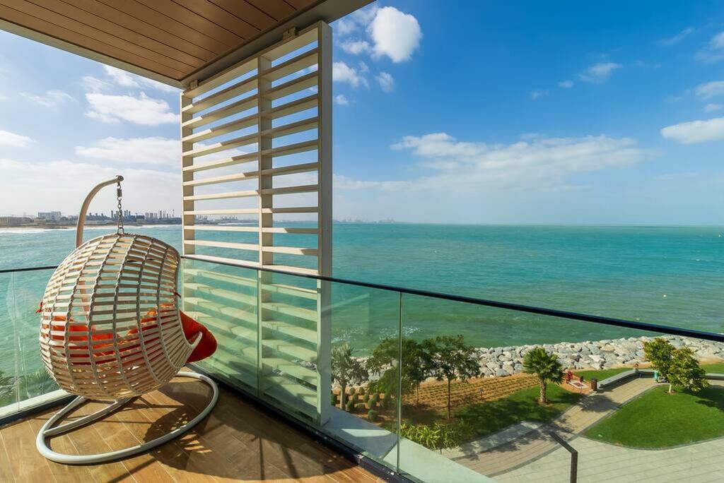 Key View - Bluewaters Island - thumb 0