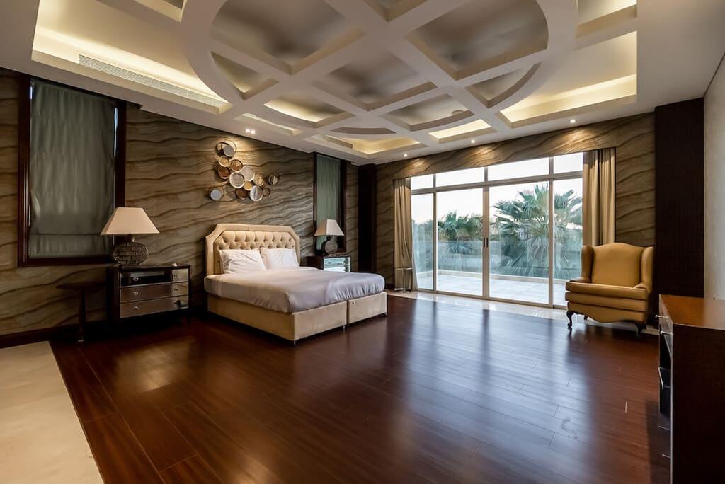 Key View - Emirates Hills Villa - thumb 1