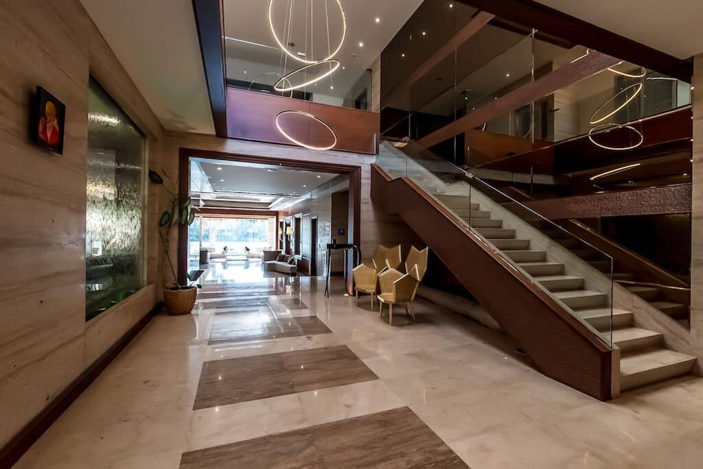 Key View - Emirates Hills Villa - thumb 7