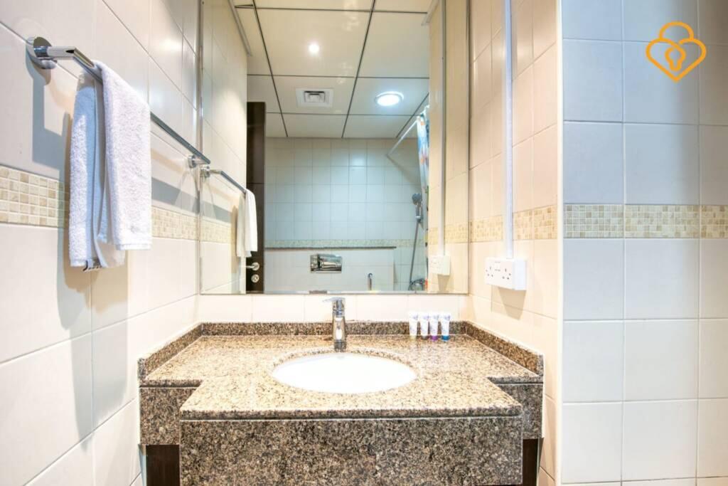 Keysplease Bay Central 1 B/R Apt Marina View, Dubai Marina - thumb 3