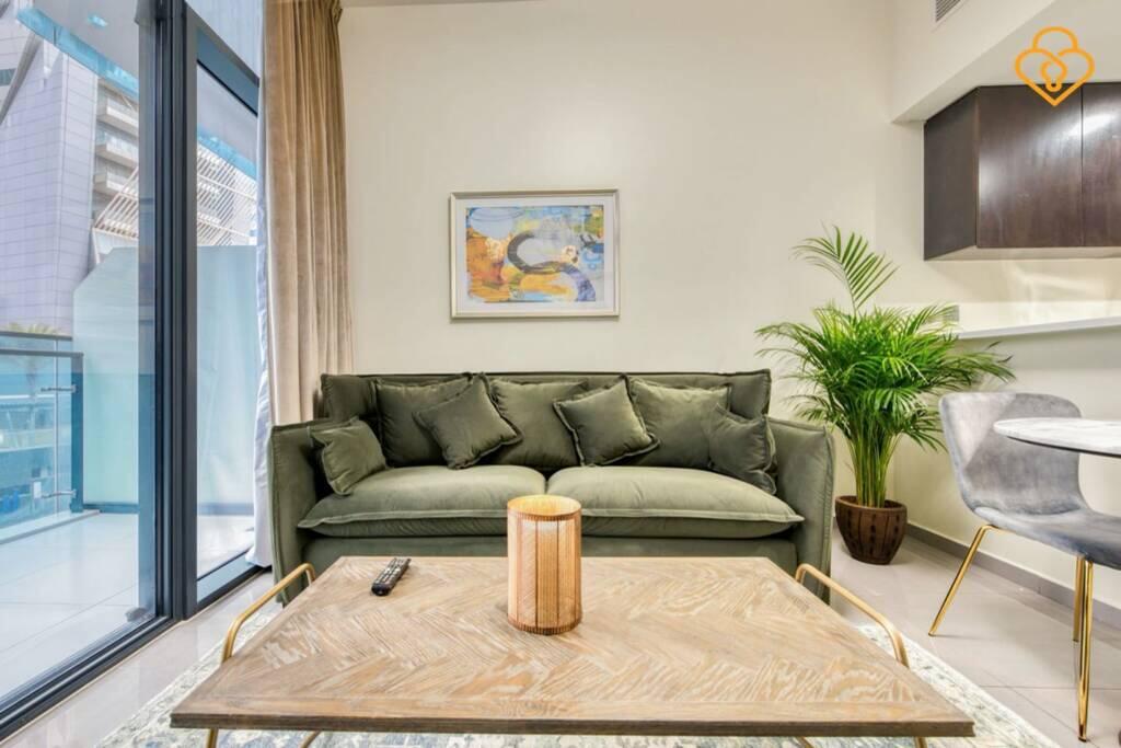 Keysplease Gorgeous New 1 B/R Apt Merano Tower - thumb 1