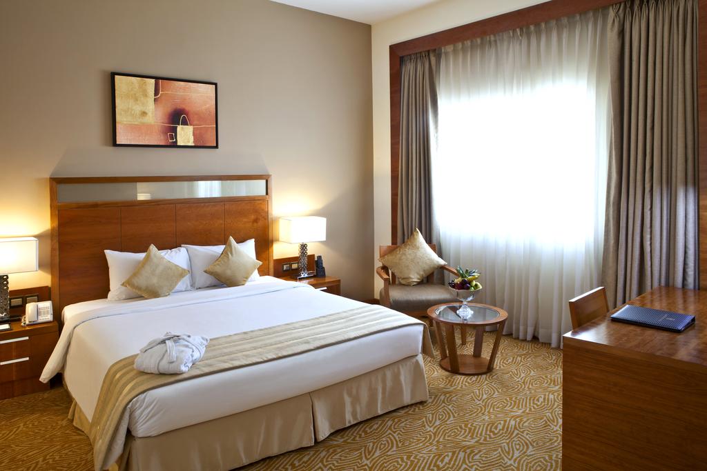 Landmark Grand Hotel - thumb 8