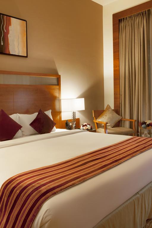 Landmark Grand Hotel - thumb 5