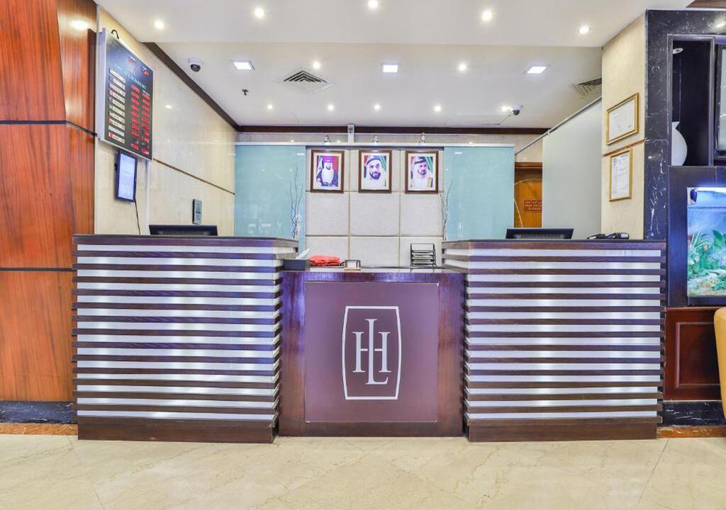 Landmark Summit Hotel - thumb 2
