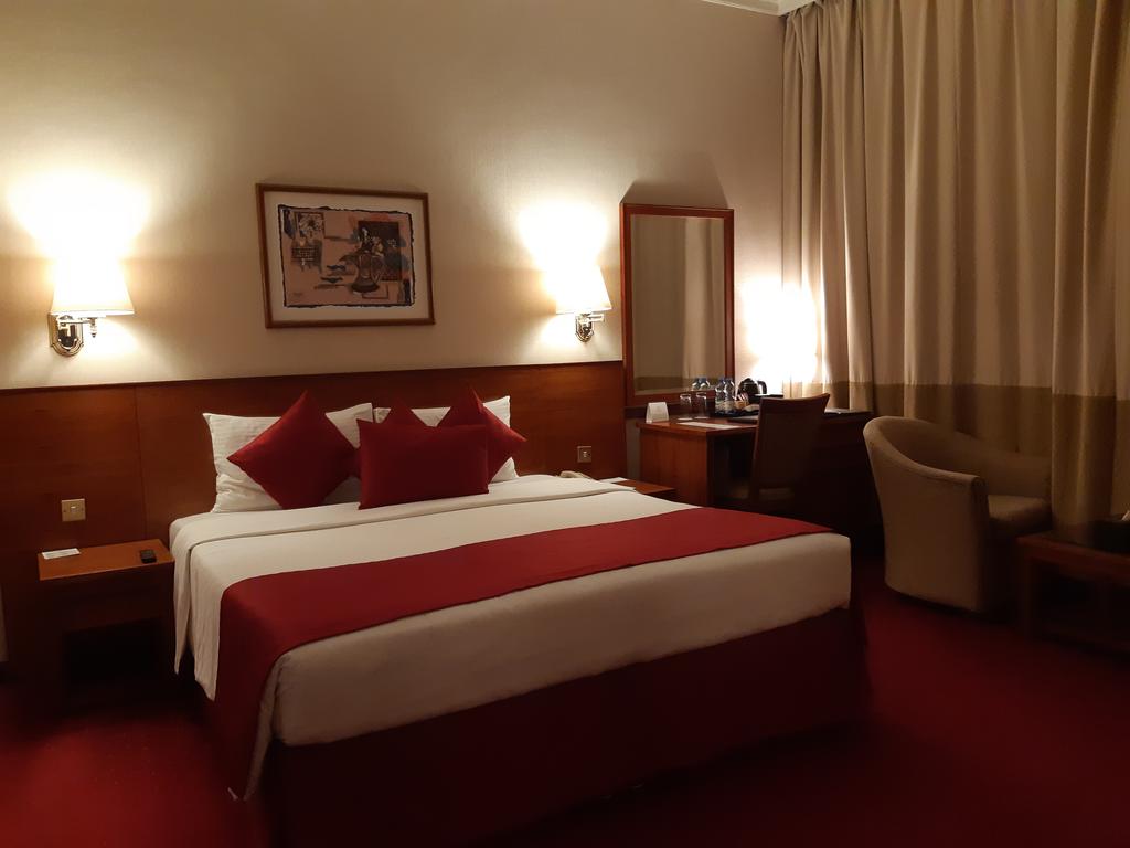 Lotus Grand Hotel - thumb 5