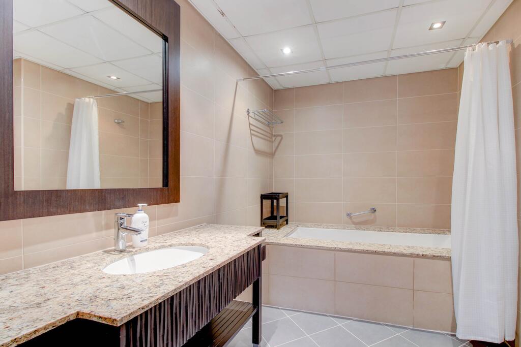 Luxe Getaways Anantara Palm Jumeirah Apartment Holiday Home - thumb 3