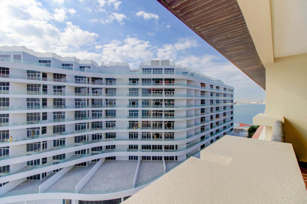 Luxe Getaways Anantara Palm Jumeirah Apartment Holiday Home - thumb 2