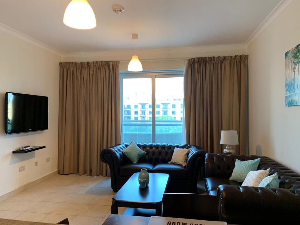 Luxurious 1 Bedroom With Lake View In The Greens - thumb 6