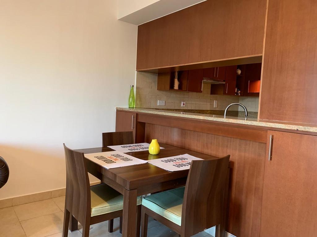 Luxurious 1 Bedroom With Lake View In The Greens - thumb 5