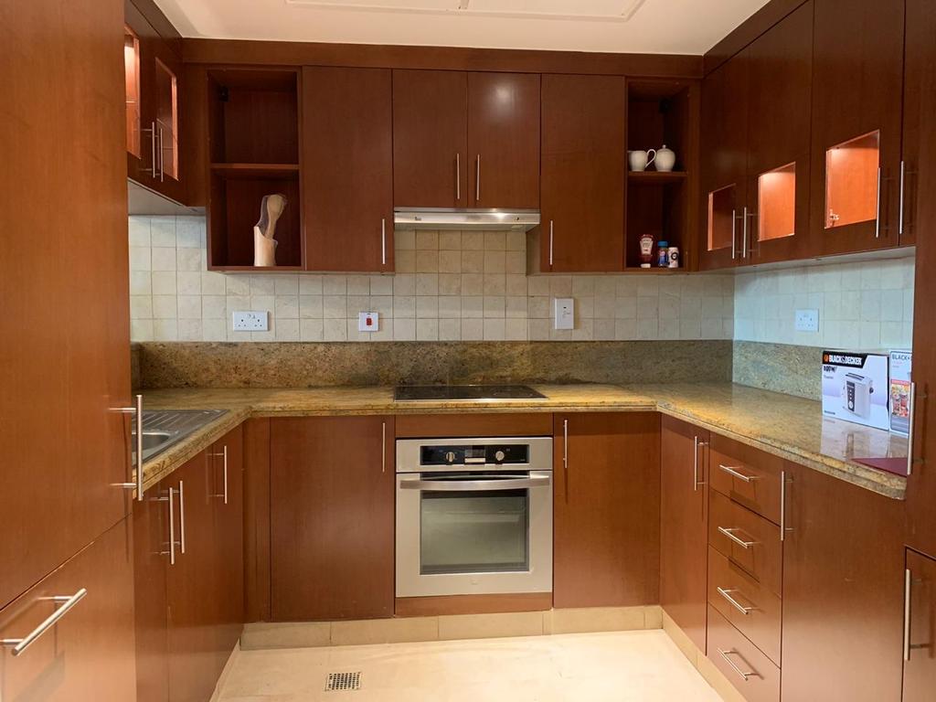 Luxurious 1 Bedroom With Lake View In The Greens - thumb 1