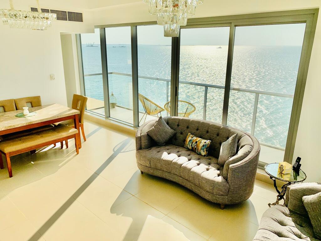 Luxurious 2 Bedroom Apartment - Direct Seaview - thumb 2