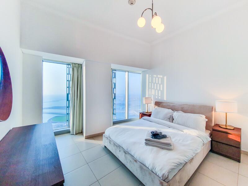 LUXURIOUS 4 BEDROOM WITH Amazing DUBAI EYE VIEW - thumb 2