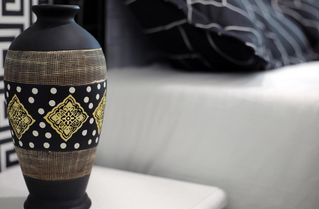 Luxurious Beach Front Room With Sea View-Private Bathroom - thumb 5