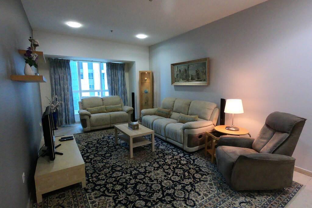 Luxurious Modern 2BR Apartment With A Dining Hall - thumb 0