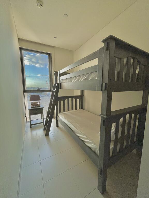 AMAZING 2 BEDROOM + KIDS ROOM-City Walk - thumb 3