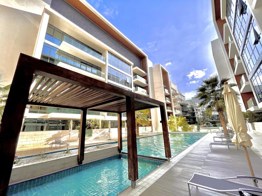 AMAZING 2 BEDROOM + KIDS ROOM-City Walk - thumb 7