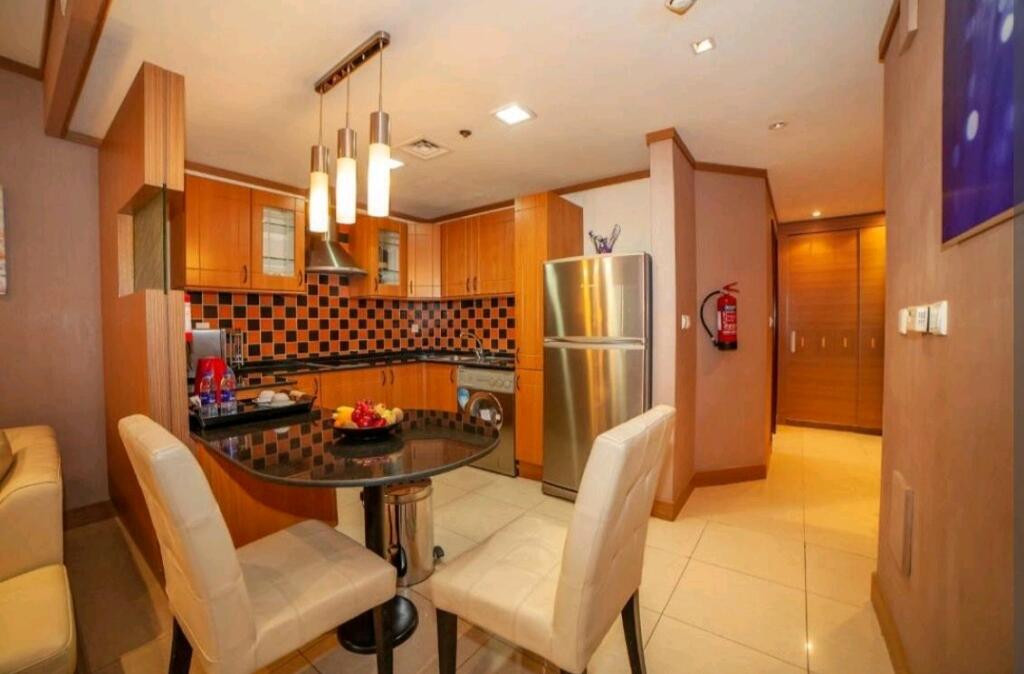Amazing Private Hotel Studio Down Town Dubai - thumb 2