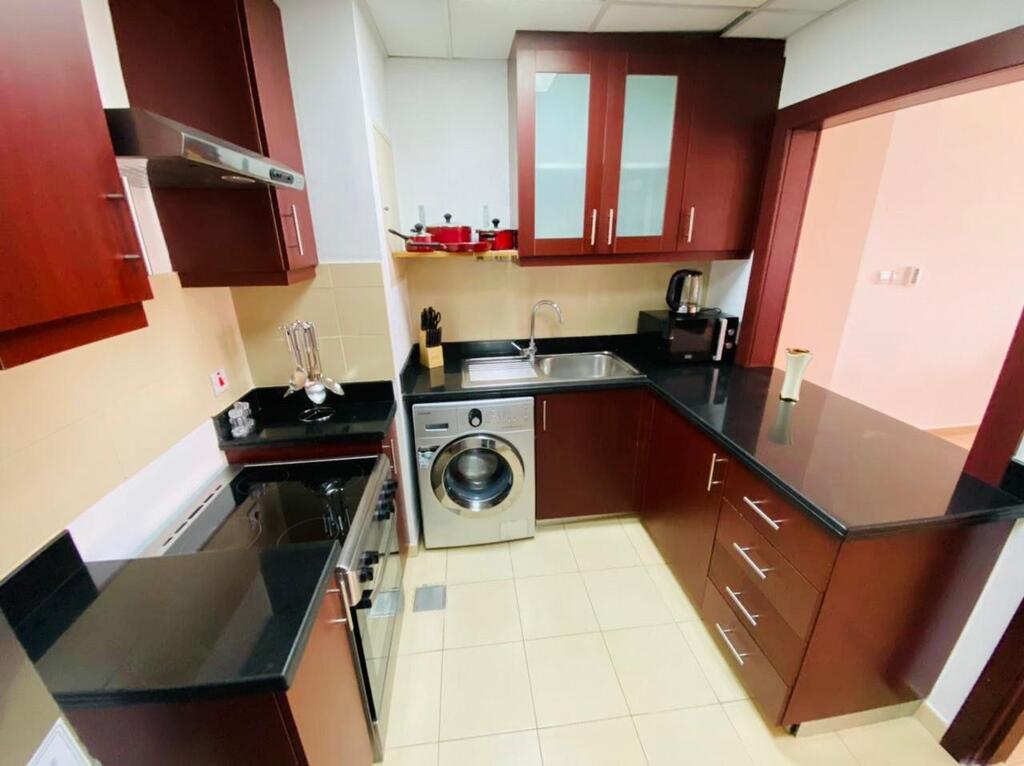 2 Badroom Sea View Apartment Jbr - thumb 5