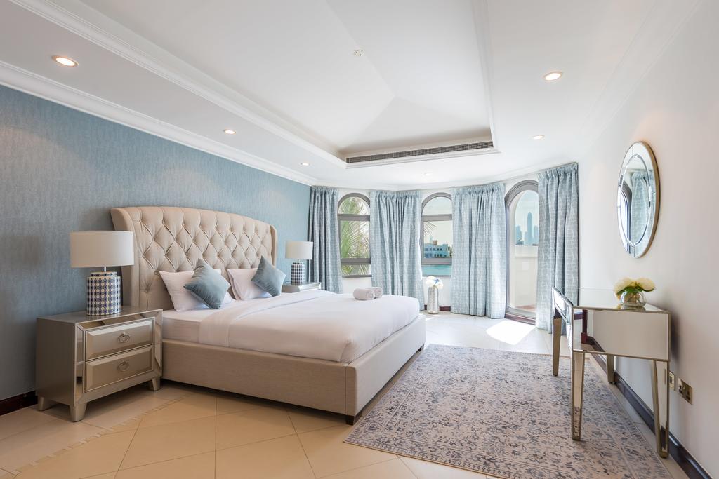 Beautiful 5BR Villa With Private Pool On Palm Jumeirah - thumb 5