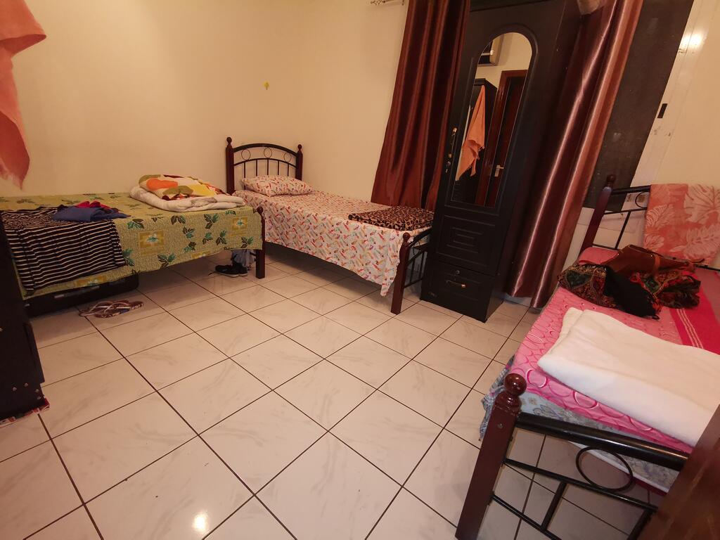 Bed Space For Females Near Metro Station - thumb 6