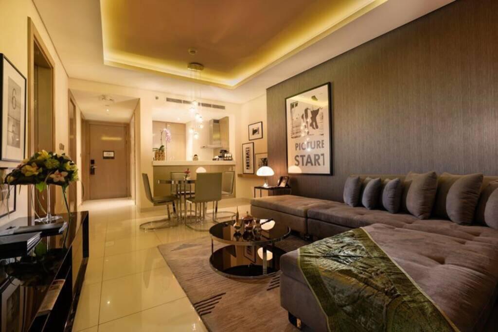 Brand New 1 B/R Apt In Paramount Towers By Damac - thumb 3