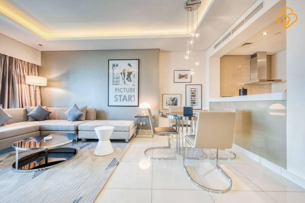Brand New 1 B/R Apt In Paramount Towers By Damac - thumb 7
