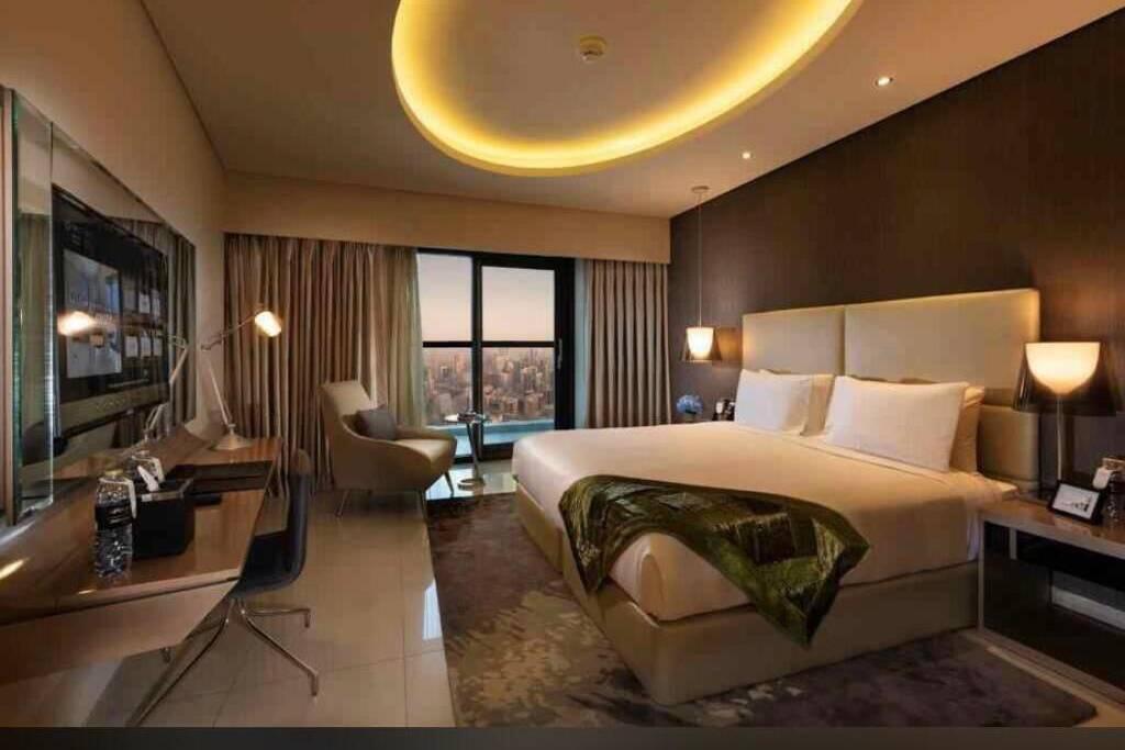 Brand New 1 B/R Apt In Paramount Towers By Damac - thumb 6