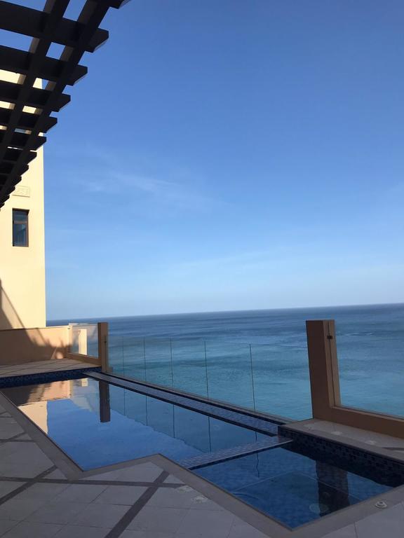 Brand New Luxury 5 Bedroom Villa With Sea View - thumb 3