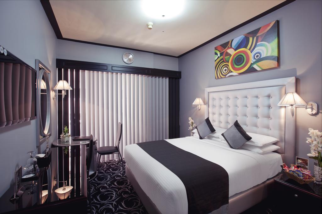 Broadway Hotel - thumb 2