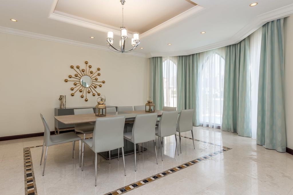 Charming 6BR Villa With Private Pool On Palm Jumeirah - thumb 3