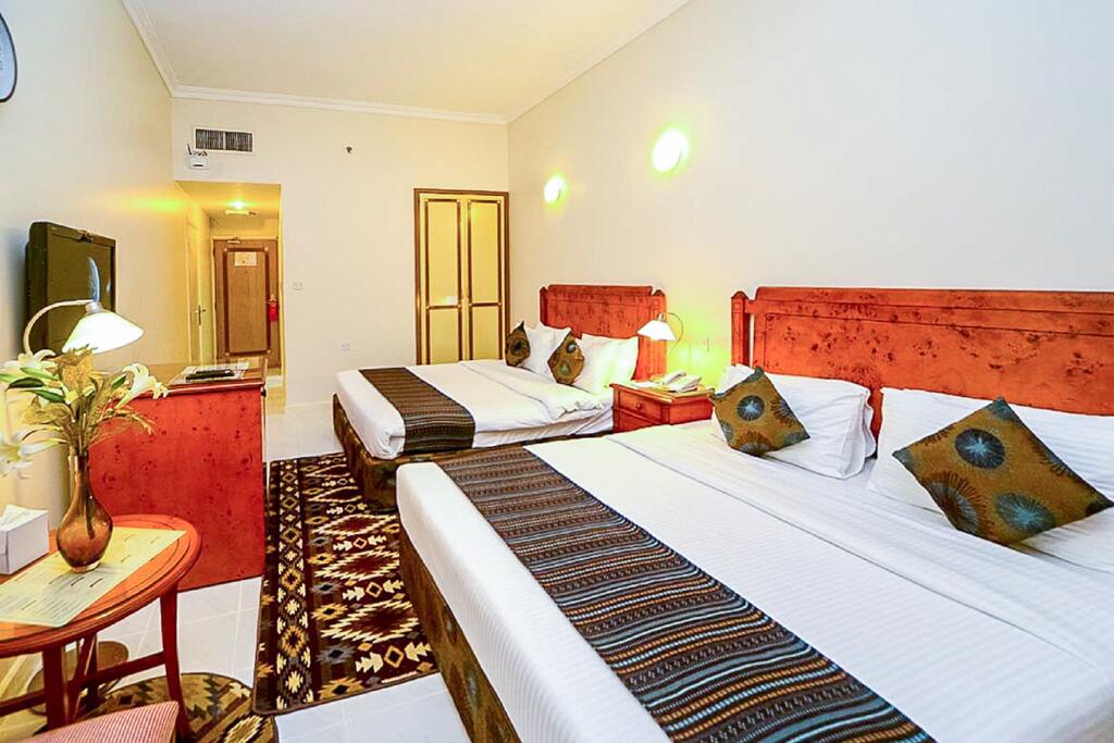 Chic Suite In Lively Area Near Rolla Square Park - thumb 1