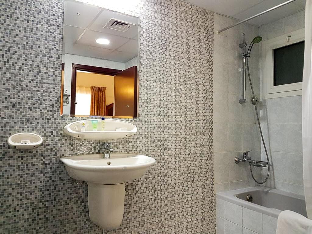 Chic Suite In Lively Area Near Rolla Square Park - thumb 7
