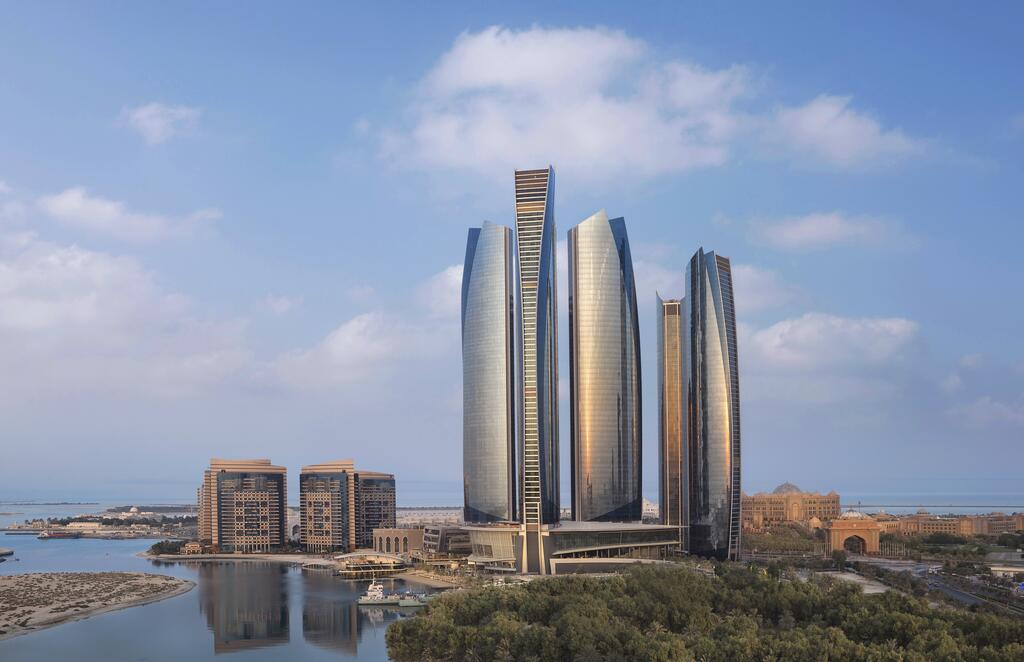 Conrad Abu Dhabi Etihad Towers - thumb 0
