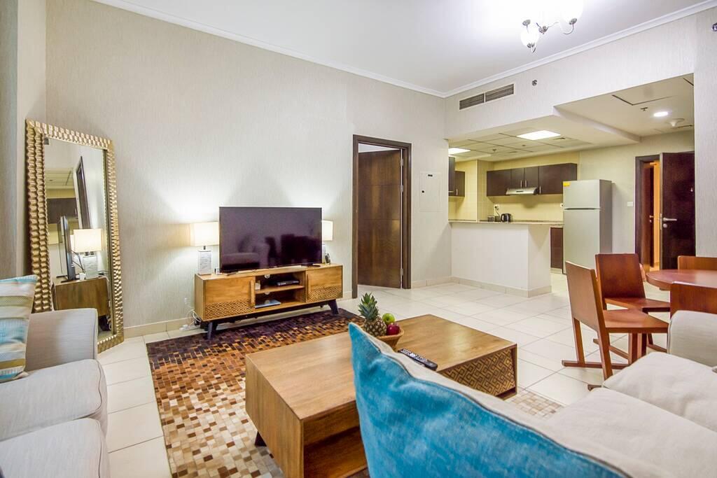 COSILY FURNISHED WELL MAINTAINED 1BED Room - thumb 4