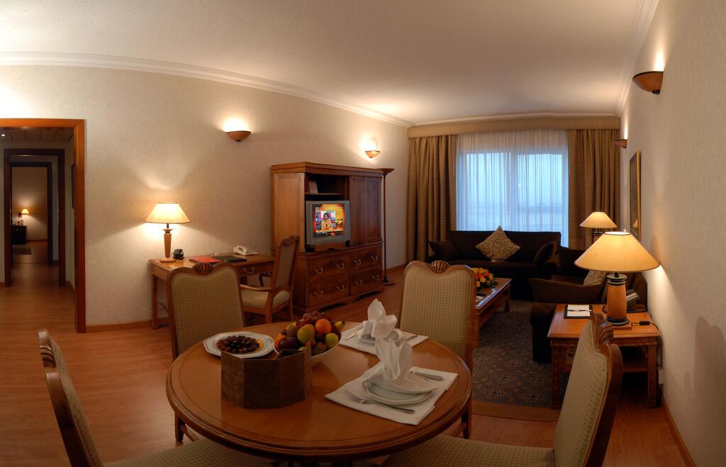 Crowne Plaza - Dubai Apartments, An IHG Hotel - thumb 5