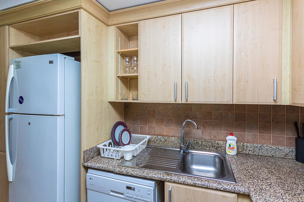 2BR Luxury Deluxe Apartment-Palm Jumeirah - Beach Access 2 Adults And 2 Kids - thumb 6