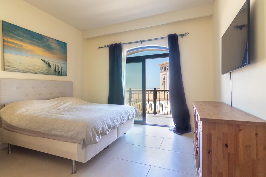 Desert City Stays - Saadiyat Island Getaway - thumb 5