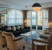 Designer villa in Jumeirah Park by Rich Stay Holiday Homes - Accommodation Dubai