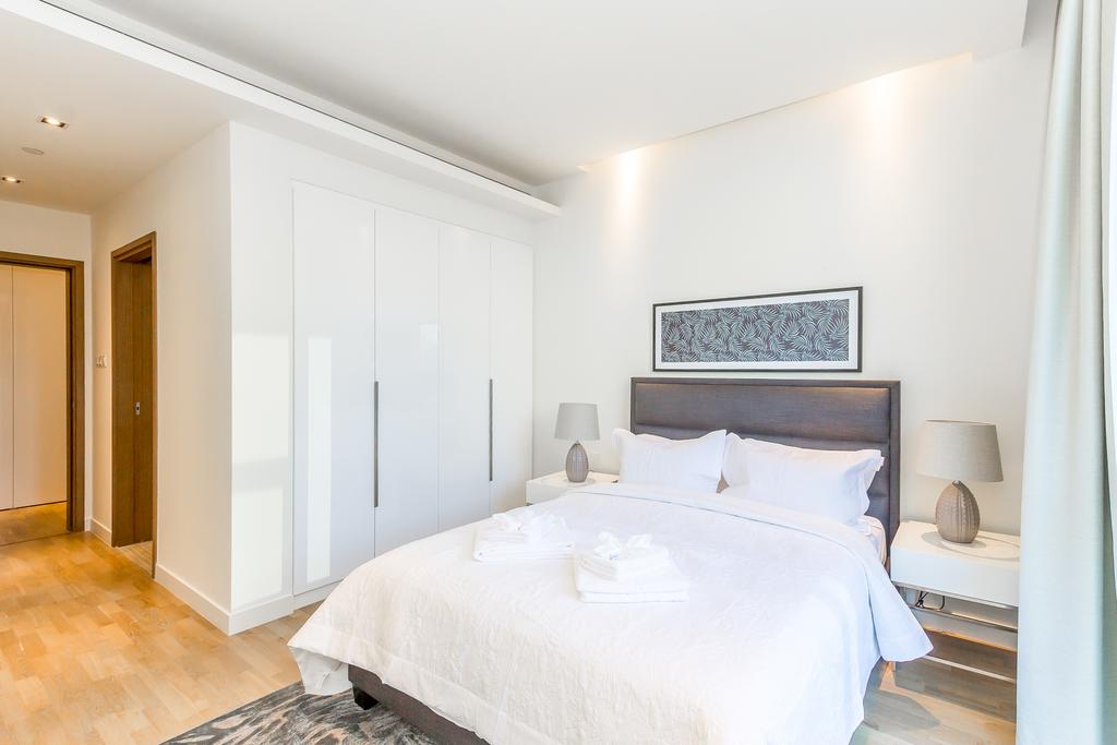 DHH -Bright & Charming, Reasonably Priced Apartment In City Walk Building 22 - thumb 5