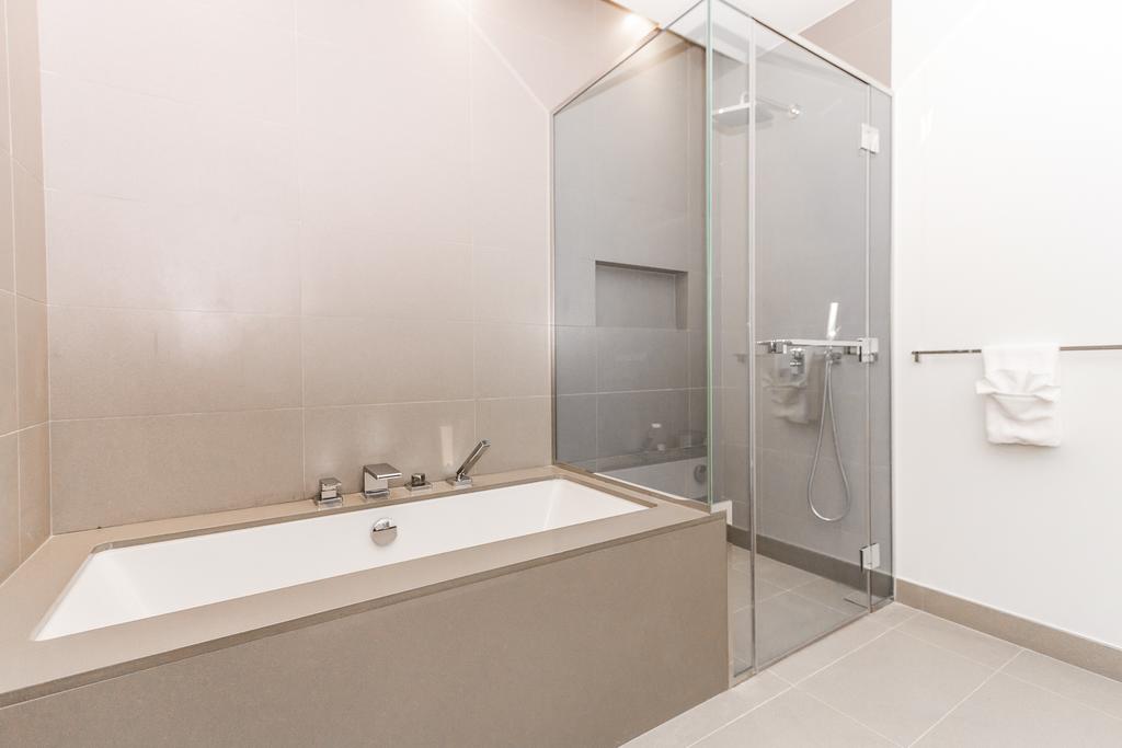 DHH -Bright & Charming, Reasonably Priced Apartment In City Walk Building 22 - thumb 1