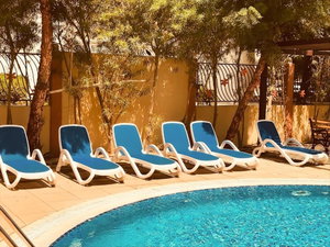 Discovery Garden Poolside