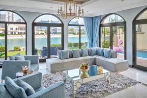 Dream Inn - Luxury Palm Beach Villa