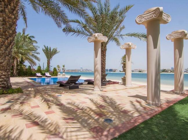 7 Bedroom Beachfront Estate Sleeps 16 - thumb 0