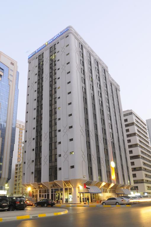 Emirates Plaza Hotel - thumb 5