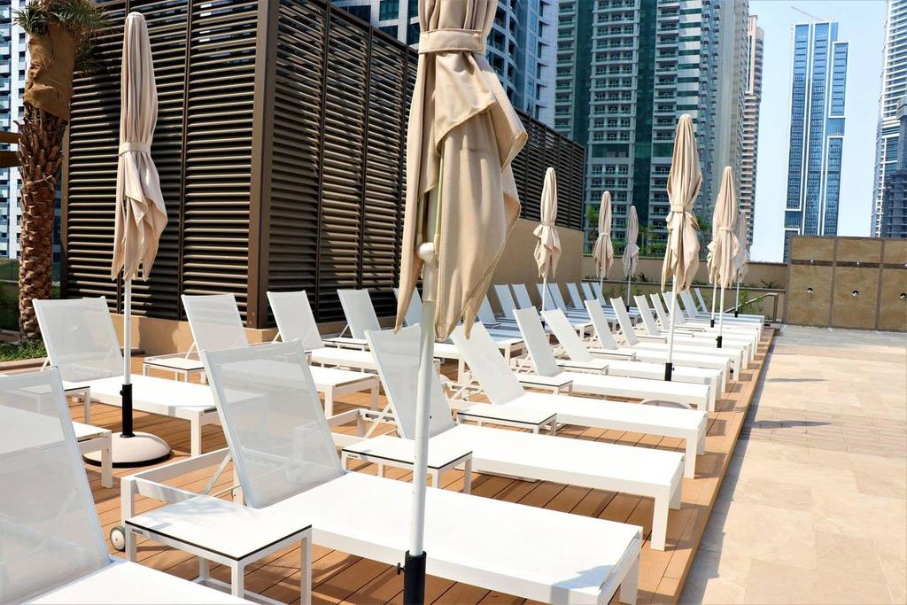 Fabulous 1 BR Dubai Marina & Full Marina View - thumb 2