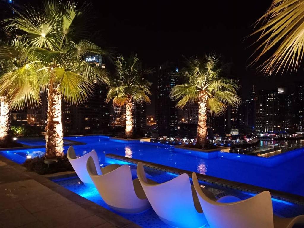 Fabulous 1 BR Dubai Marina & Full Marina View - thumb 1