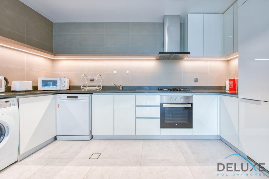 Fancy 2 Bedroom Apartment At No.9 Tower, Dubai Marina By Deluxe Holiday Homes - thumb 4