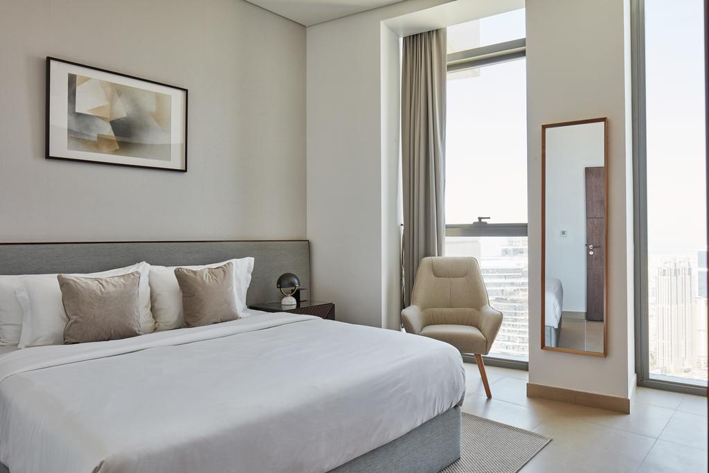 Fantastay- Burj Vista 03 BR Plus Maids Apartment - thumb 7