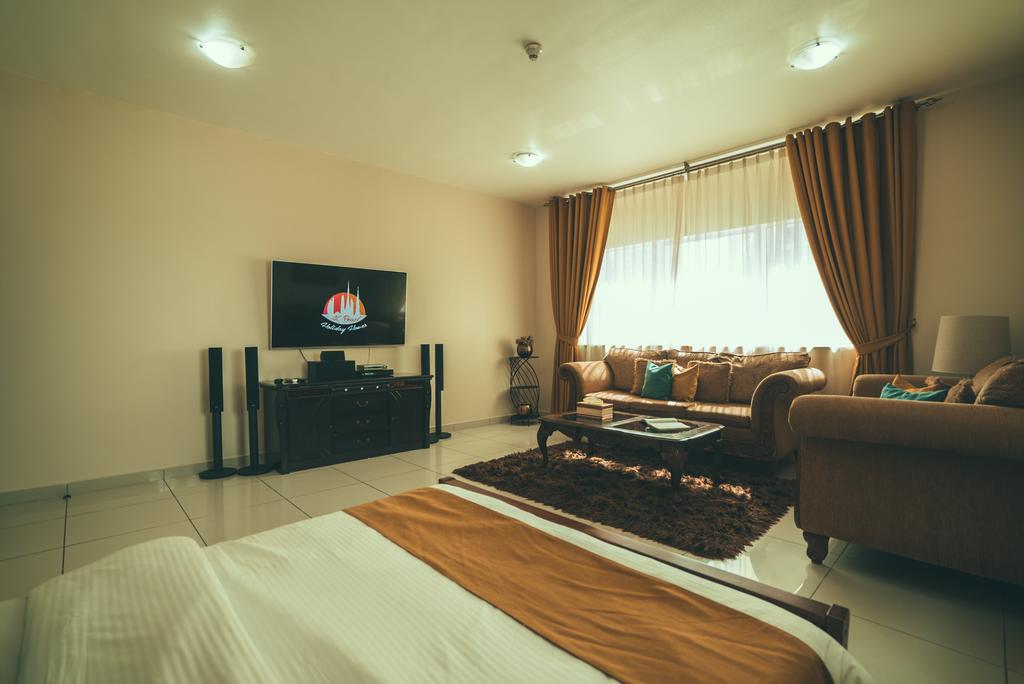 A C Pearl Holiday Homes - Sea View 2 Bedroom Apartment - thumb 6