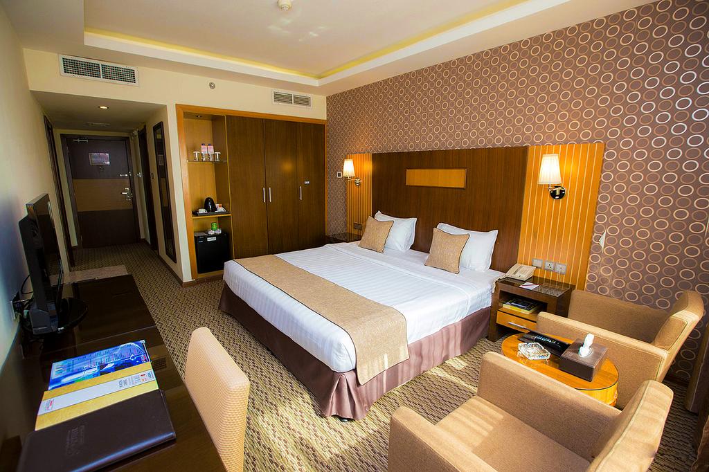 Fortune Plaza Hotel, Dubai Airport - thumb 0